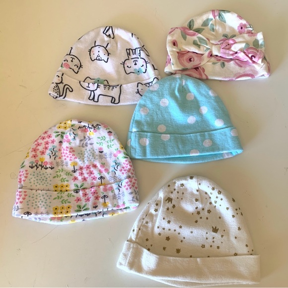 Infant Girl Bundle of 5 Beanies - Picture 1 of 6